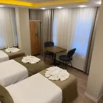 Family Hotel *